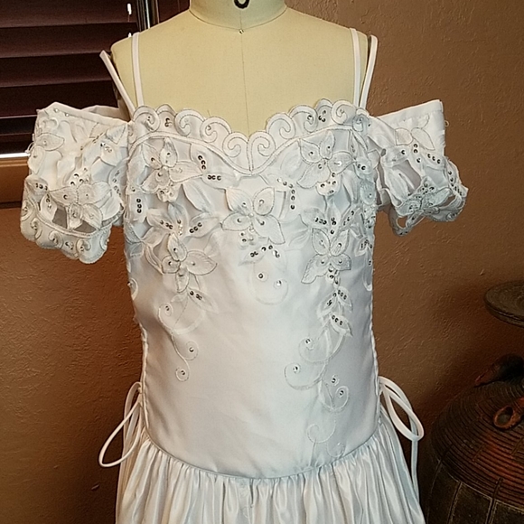 Handmade first communion dress - Picture 2 of 8